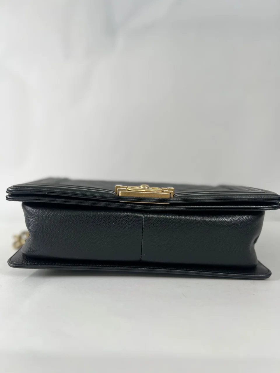 CHANEL CAVIAR LE BOY 25 view 12
