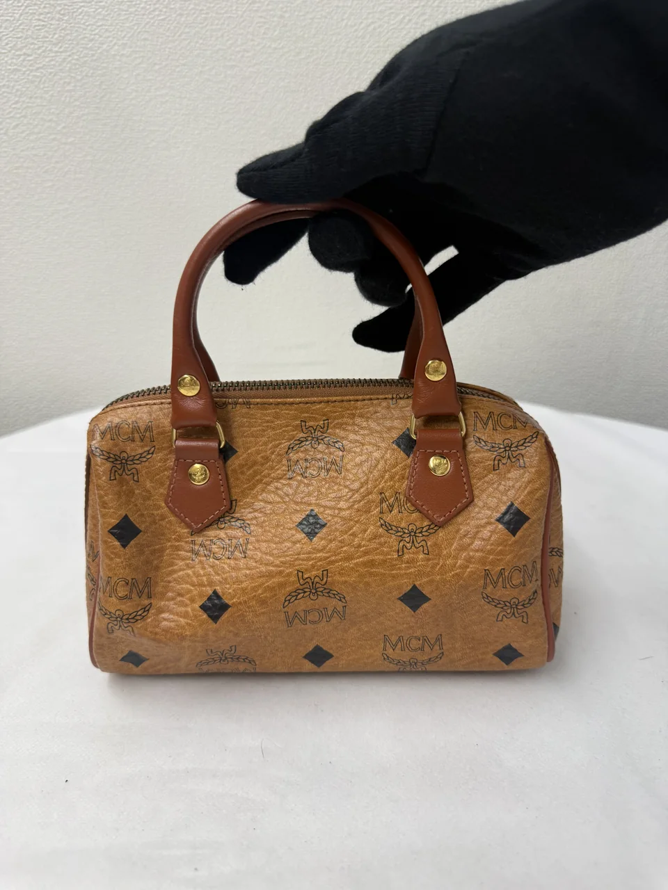 MCM TWO-WAY BAG (CAMEL) view 2