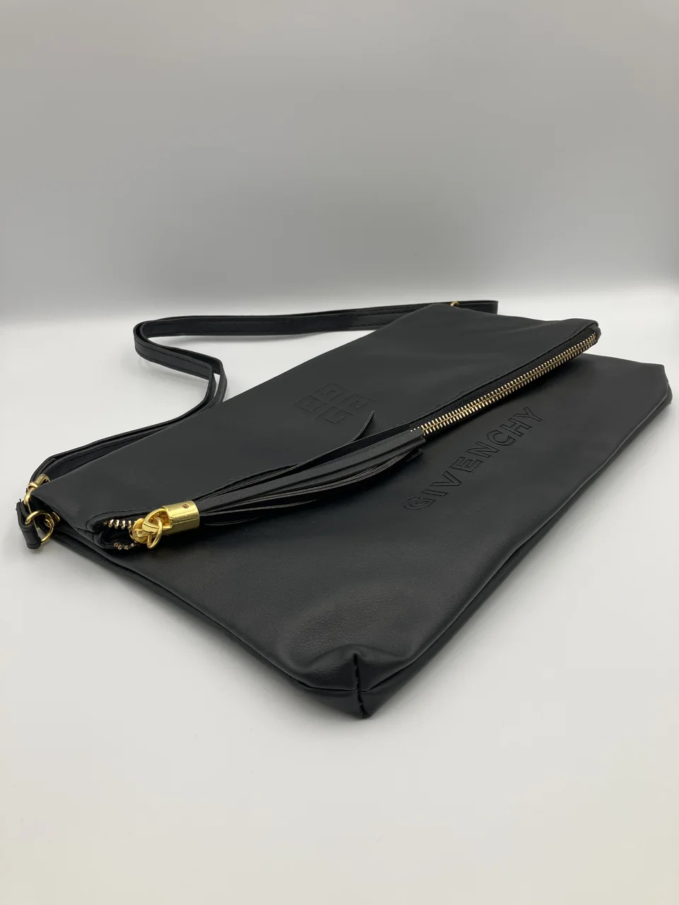 GIVENCHY SHOULDER BAG (BLACK) view 9