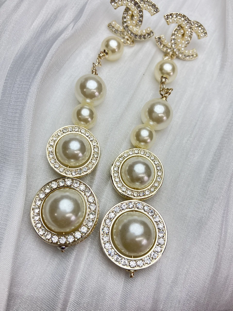CHANEL EARRINGS view 7