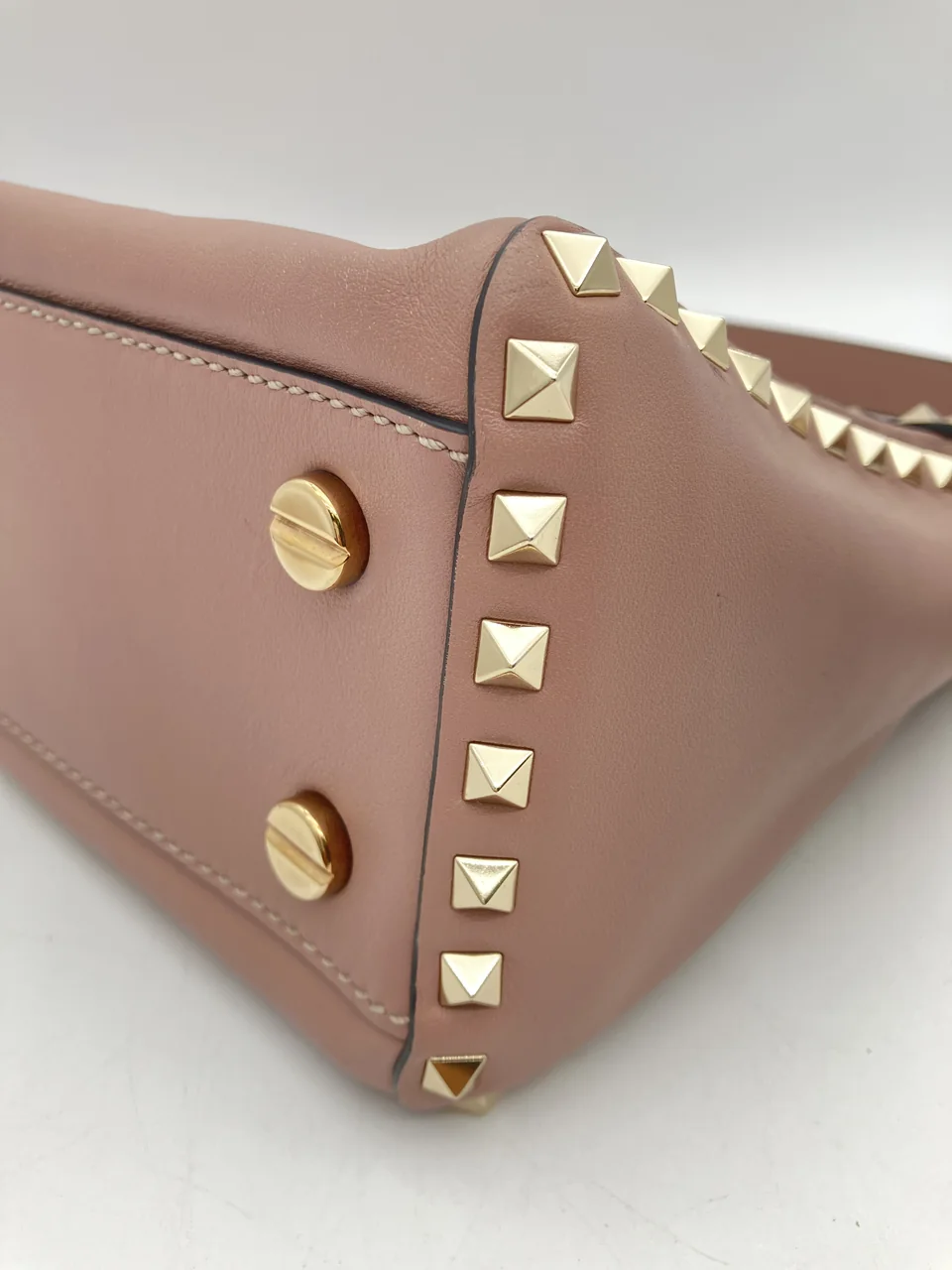 VALENTINO SHOULDER BAG (BROWN) view 11