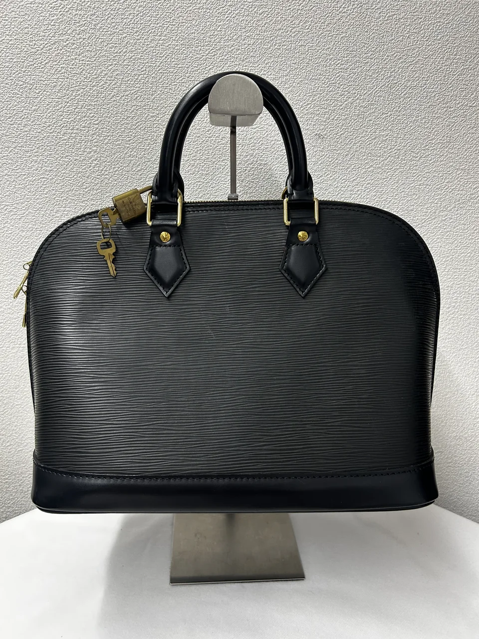 LV EPI ALMA (NOIR) view 11