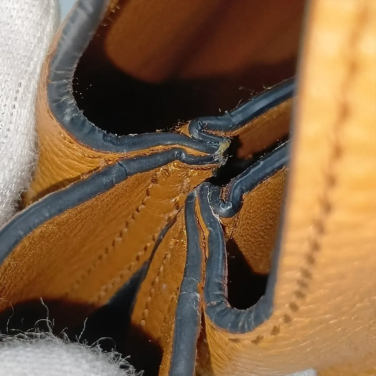 PRADA VITELLO DAINO HANDBAG (BROWN) view 16