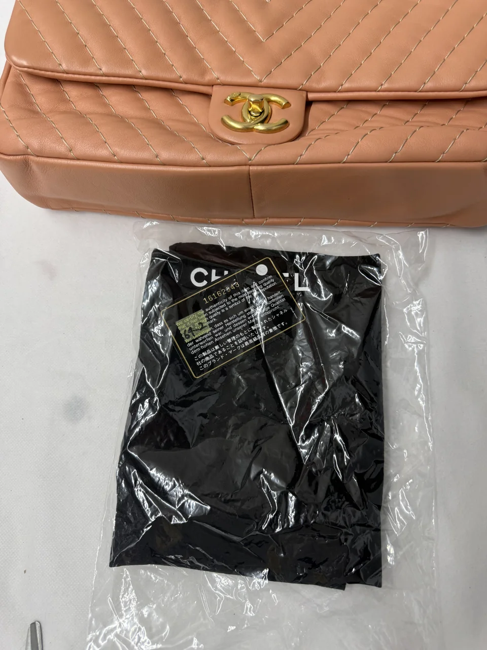 CHANEL CHEVRON 31 SINGLE FLAP view 12