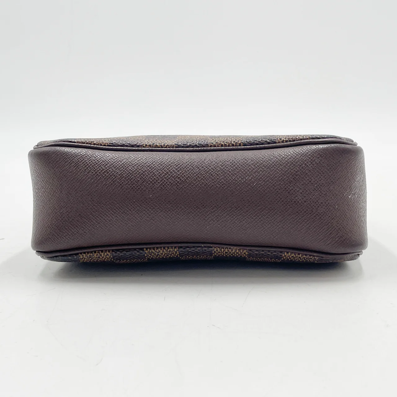 LV DAMIER TROUSSE MAKEUP view 3