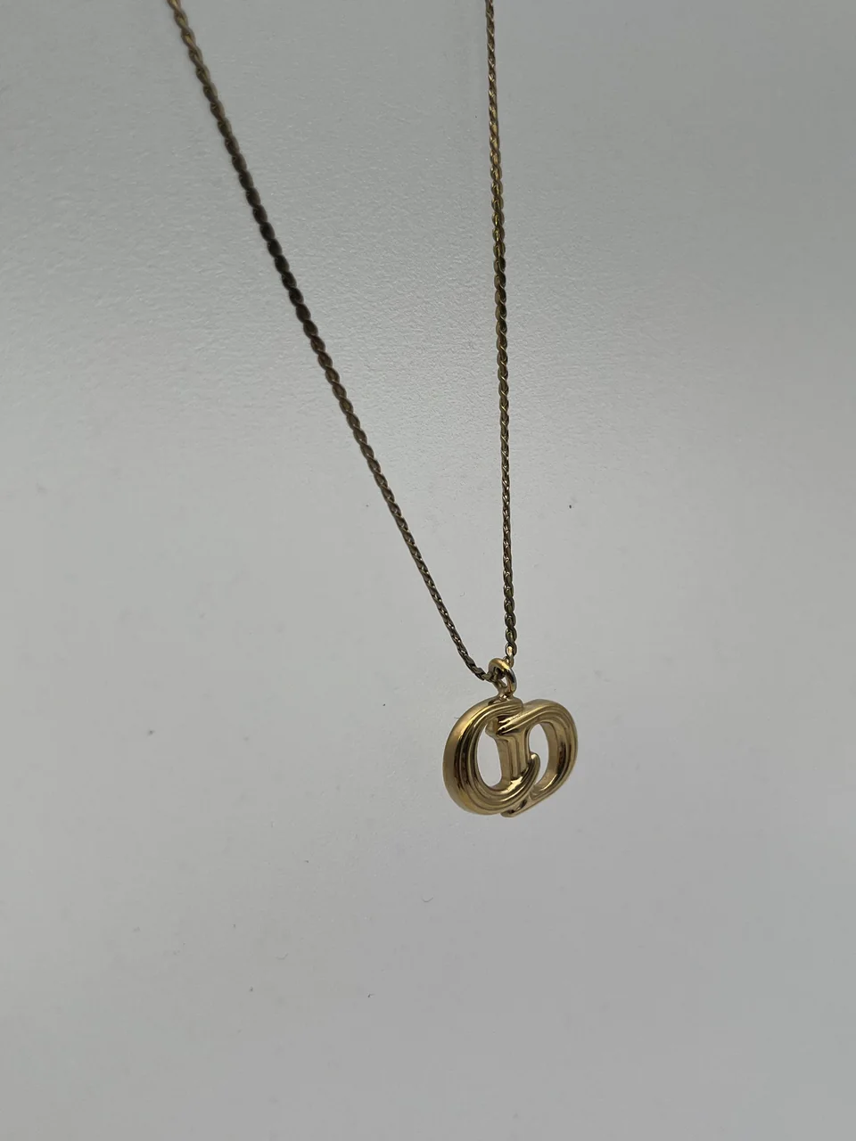 DIOR NECKLACE view 3