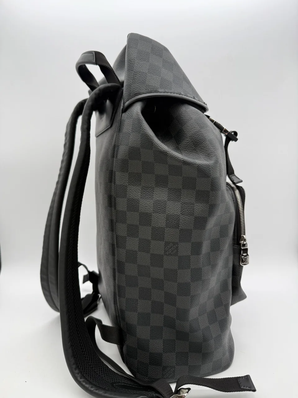 LV DAMIER GRAPHITE ZACK view 3