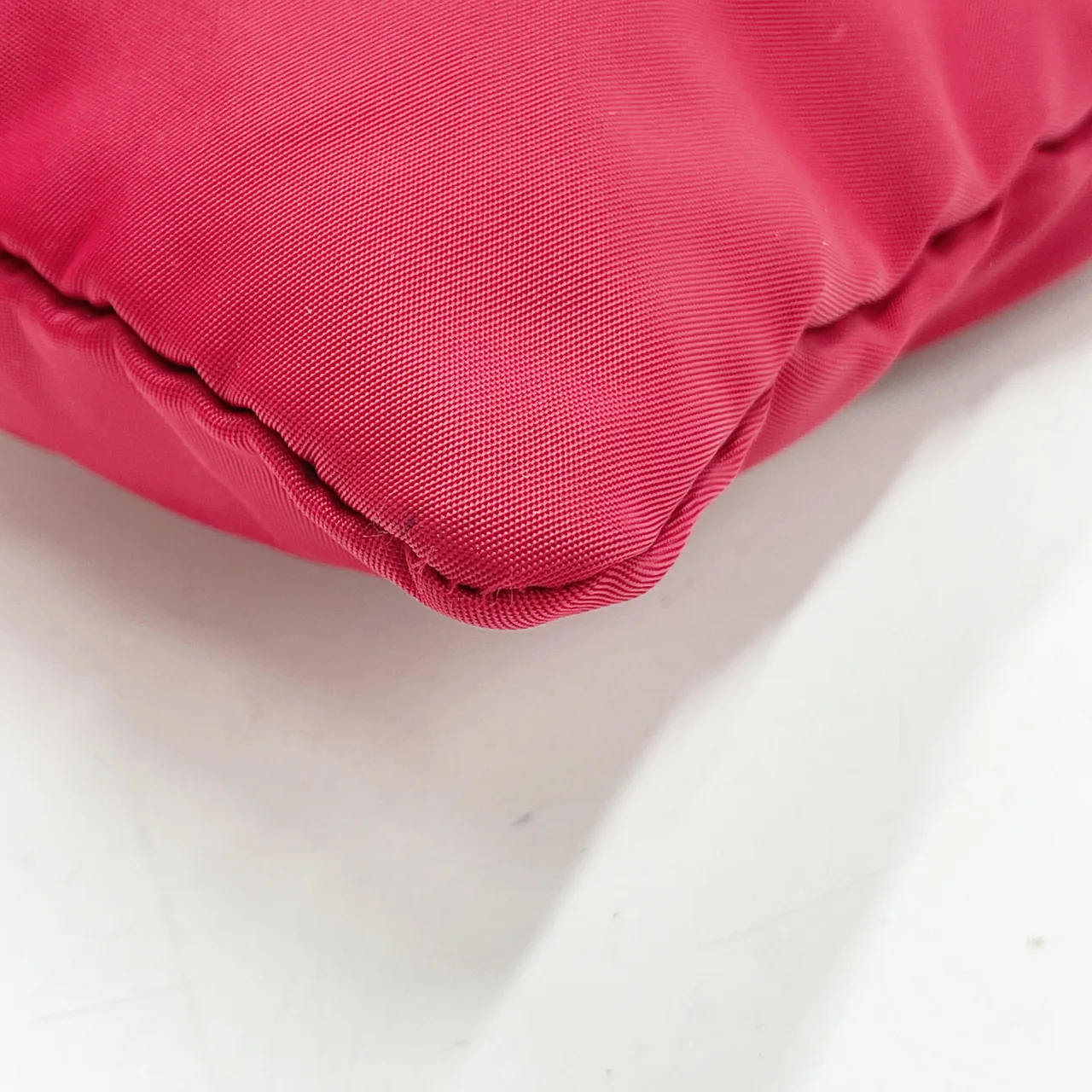 PRADA NYLON SHOULDER BAG (PINK) view 5
