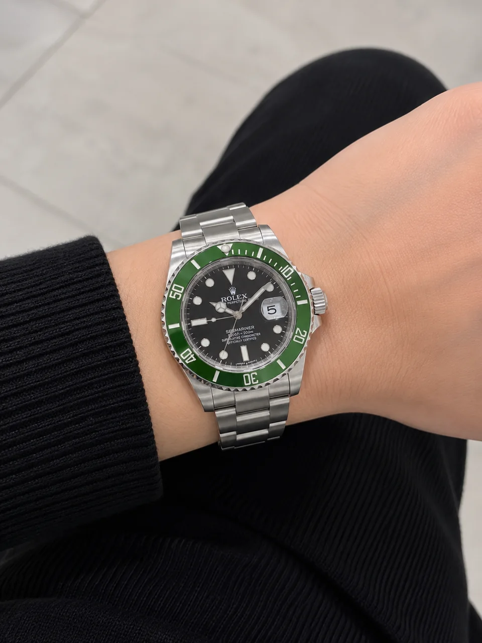 ROLEX SUBMARINER DATE 16610T hover