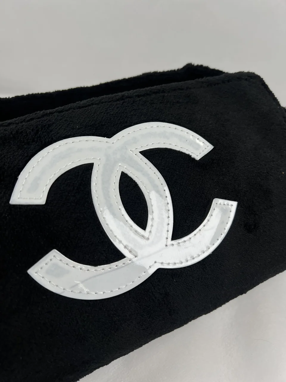 CHANEL SHOULDER BAG view 3