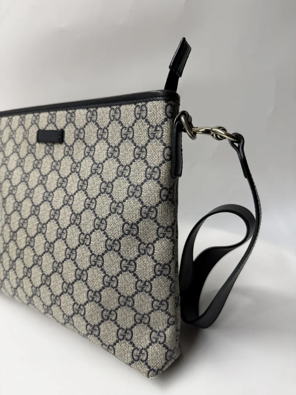 GUCCI 388924 SHOULDER BAG view 4