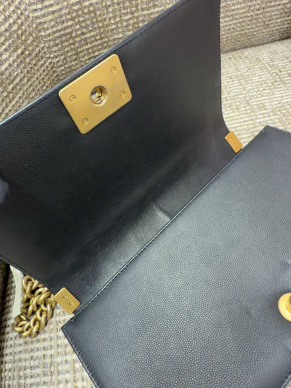 CHANEL CAVIAR LE BOY 25 view 11
