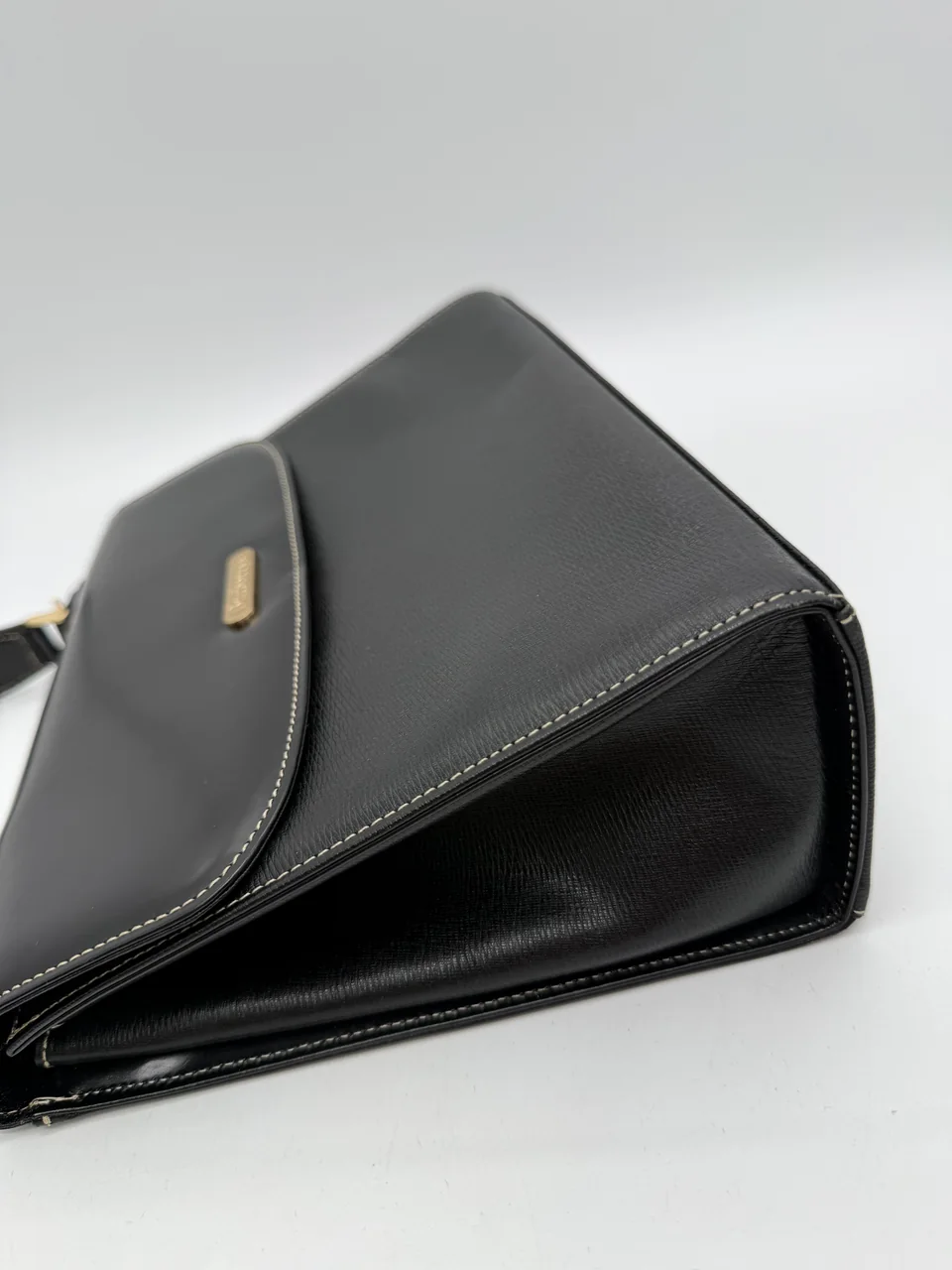 BURBERRYS TWO-WAY BAG (BLACK) view 3