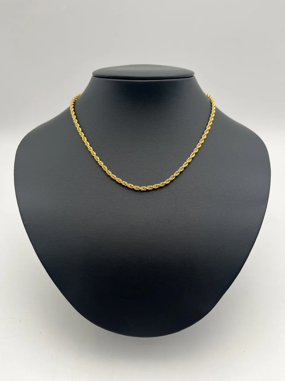 DIOR NECKLACE
