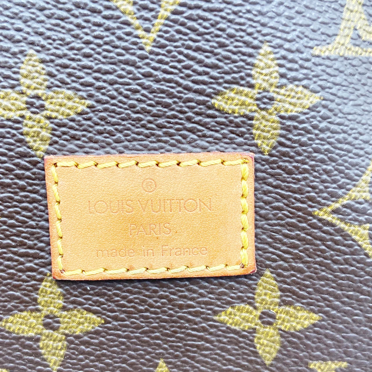 LV MONOGRAM SAUMUR 30 view 11