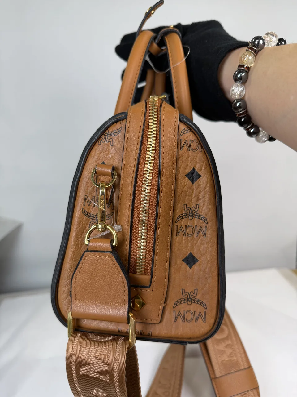 MCM VICETOS HANDBAG (BROWN) view 4