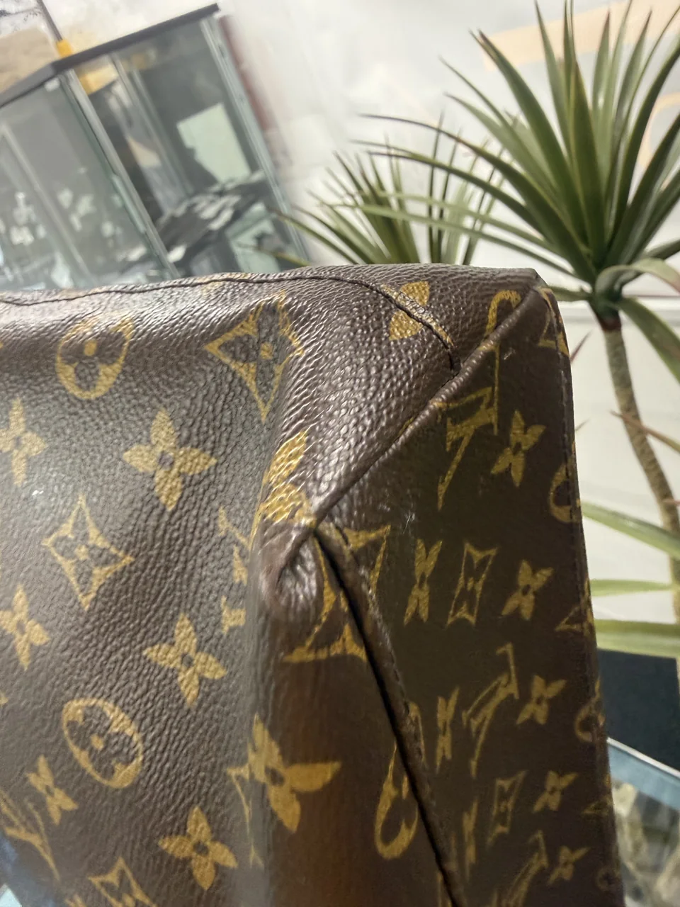 LV MONOGRAM M50147 view 6