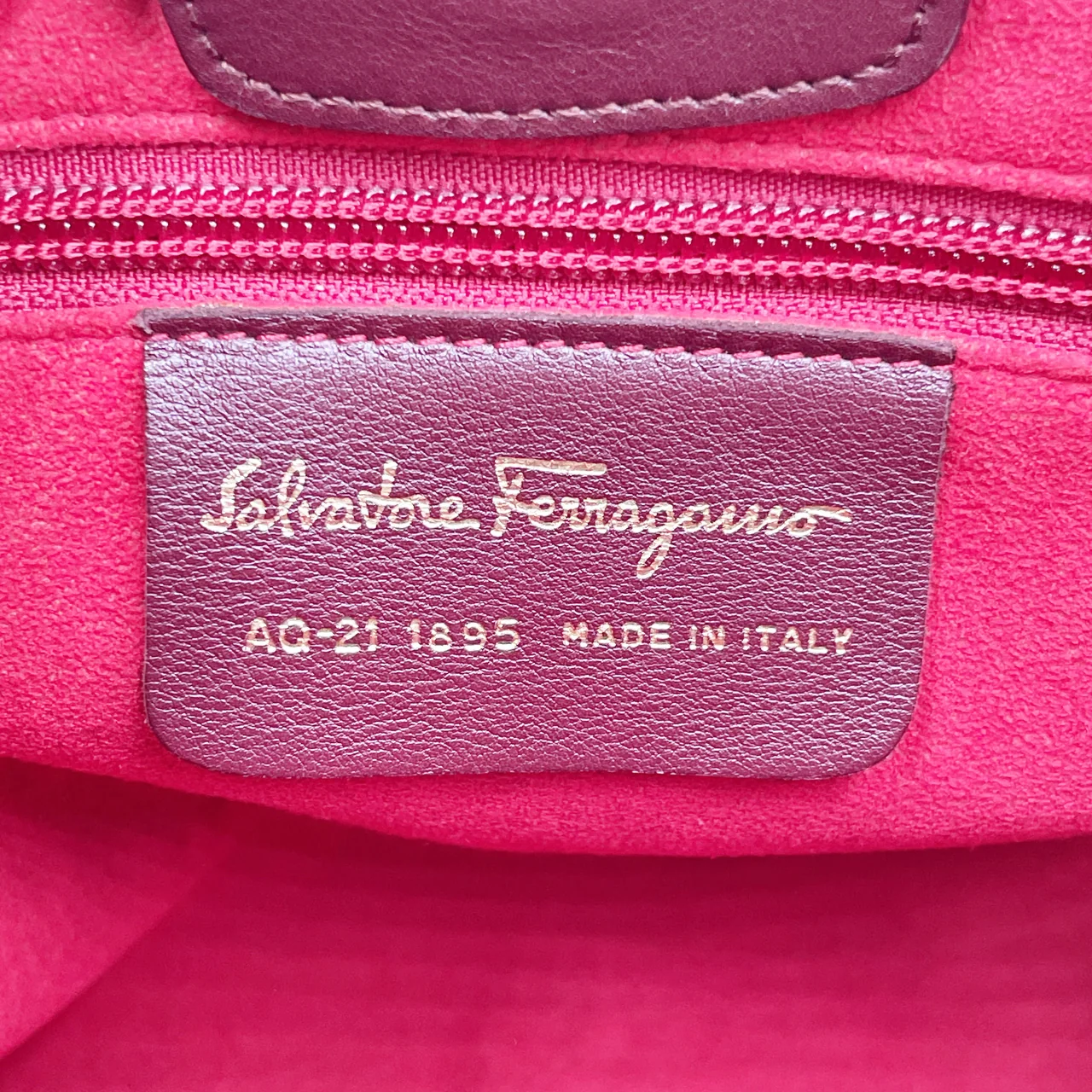 SALVATORE FERRAGAMO SCARF TOTE BAG view 7