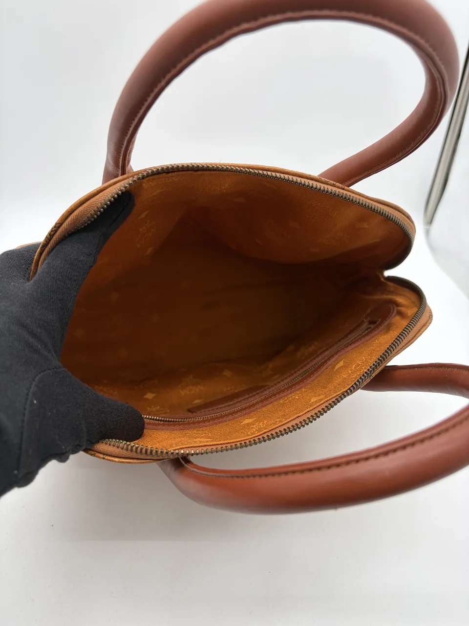 MCM HANDBAG view 4