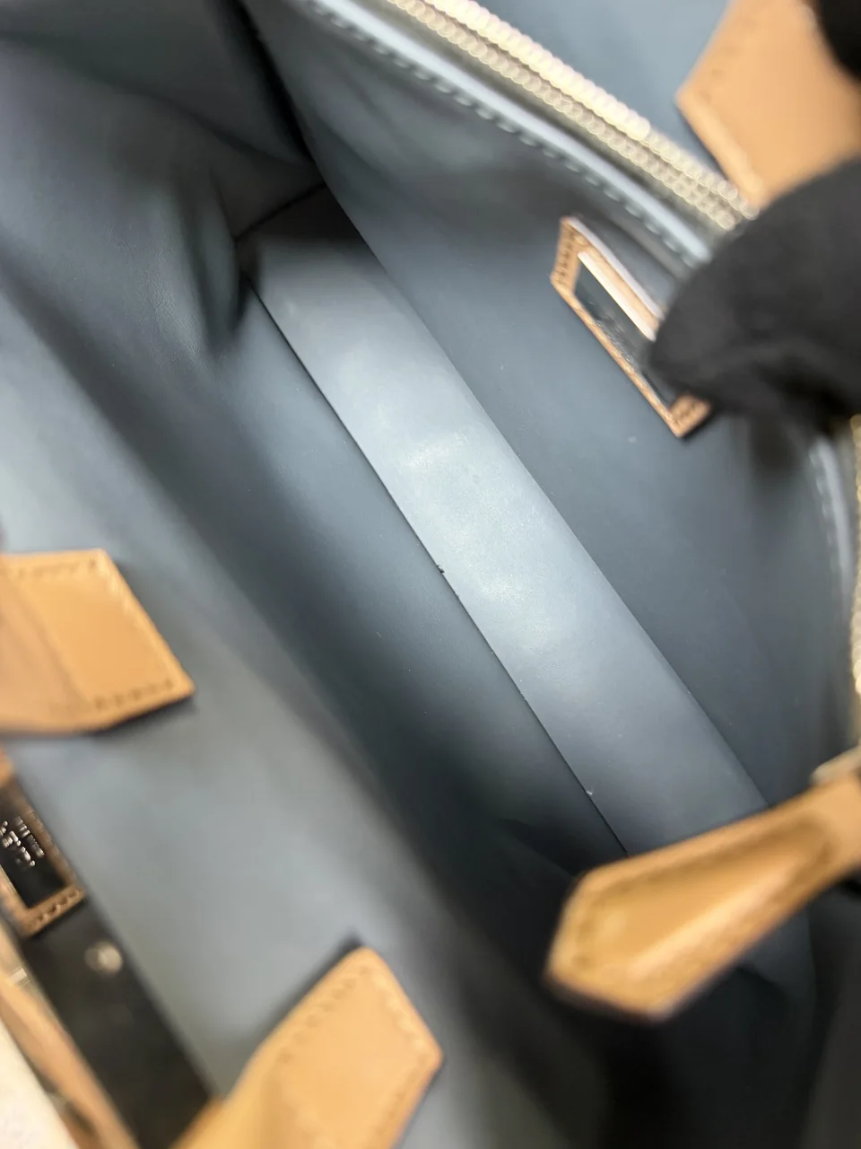 FENDI PETIT 2-JOURS (BEIGE) view 7