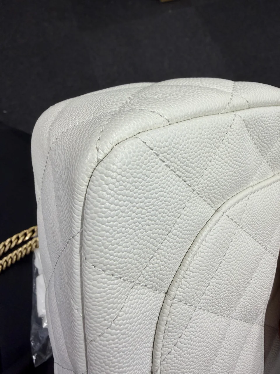 CHANEL CAVIAR MATELASSE CHAIN SHOULDER BAG (WHITE) view 14