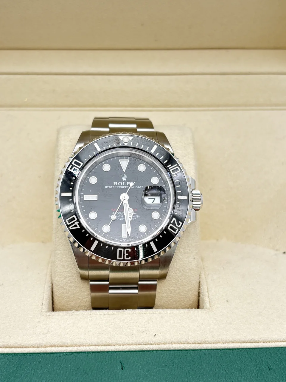 SS/AT ROLEX SEA-DWELLER (2023/03/17, 126600, 71XC4651) view 4