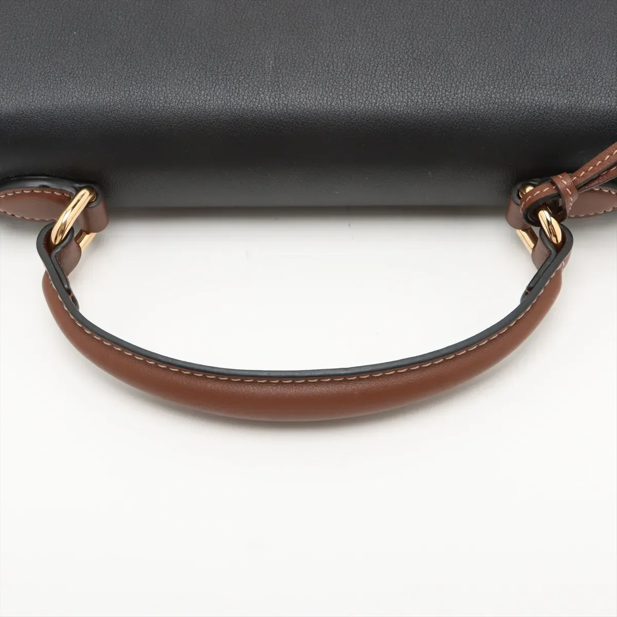 GUCCI GG SUPREME TWO-WAY HANDBAG view 5