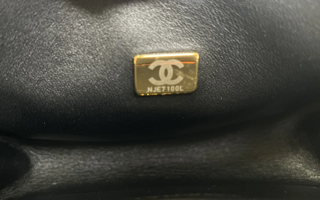 CHANEL LAMB SKIN LE BOY 20 view 17