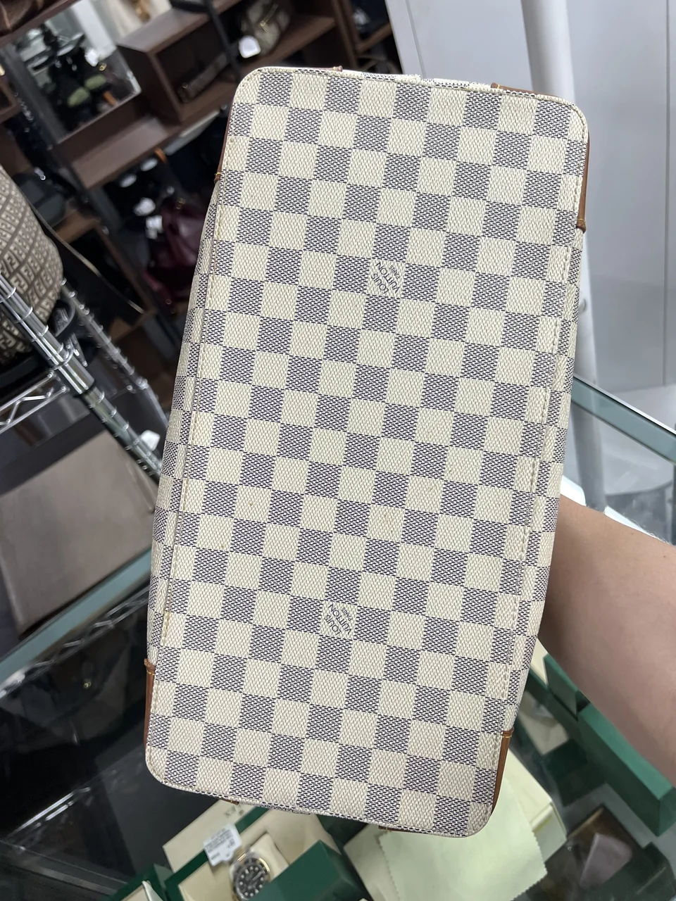 LV AZURE HAMPSTEAD MM photo 10