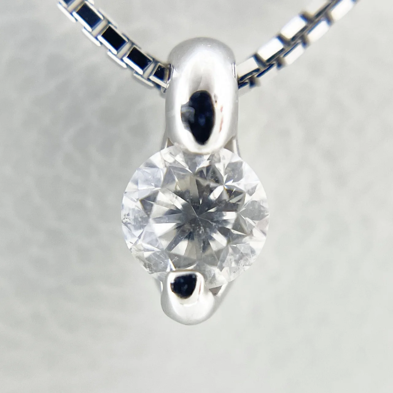 K18WG DIAMOND NECKLACE D0.20CT 2.1G