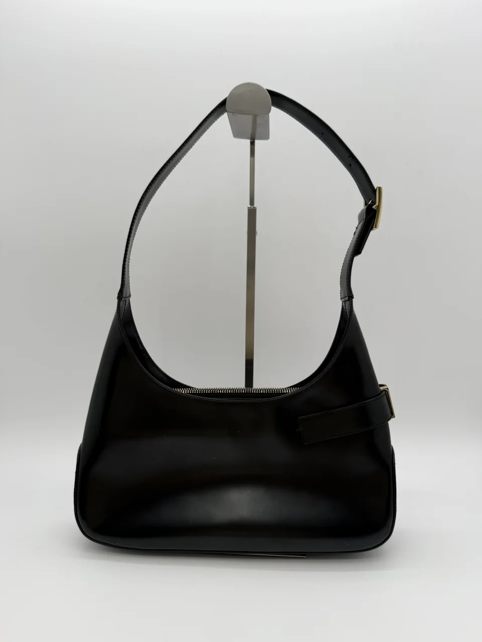 SALVATORE FERRAGAMO HANDBAG hover