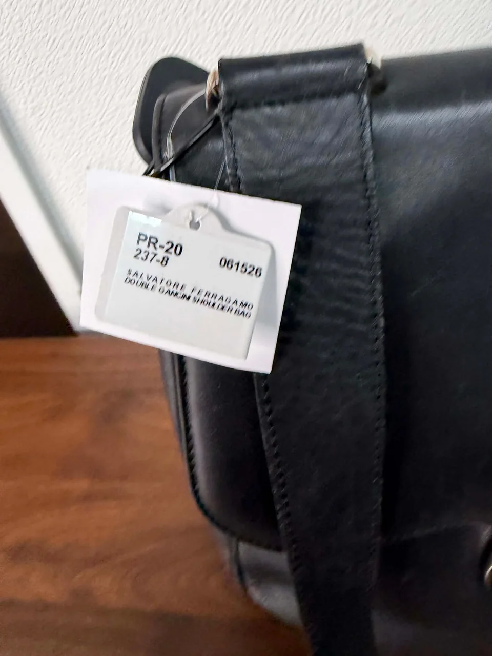 SALVATORE FERRAGAMO DOUBLE GANCINI SHOULDER BAG view 8