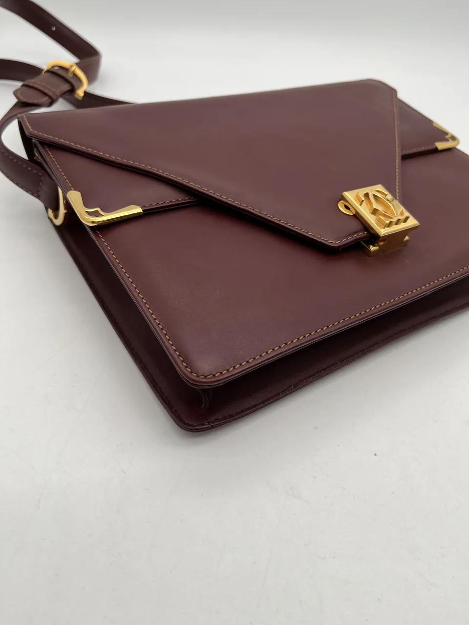 CARTIER SHOULDER BAG (BORDEAUX) view 3
