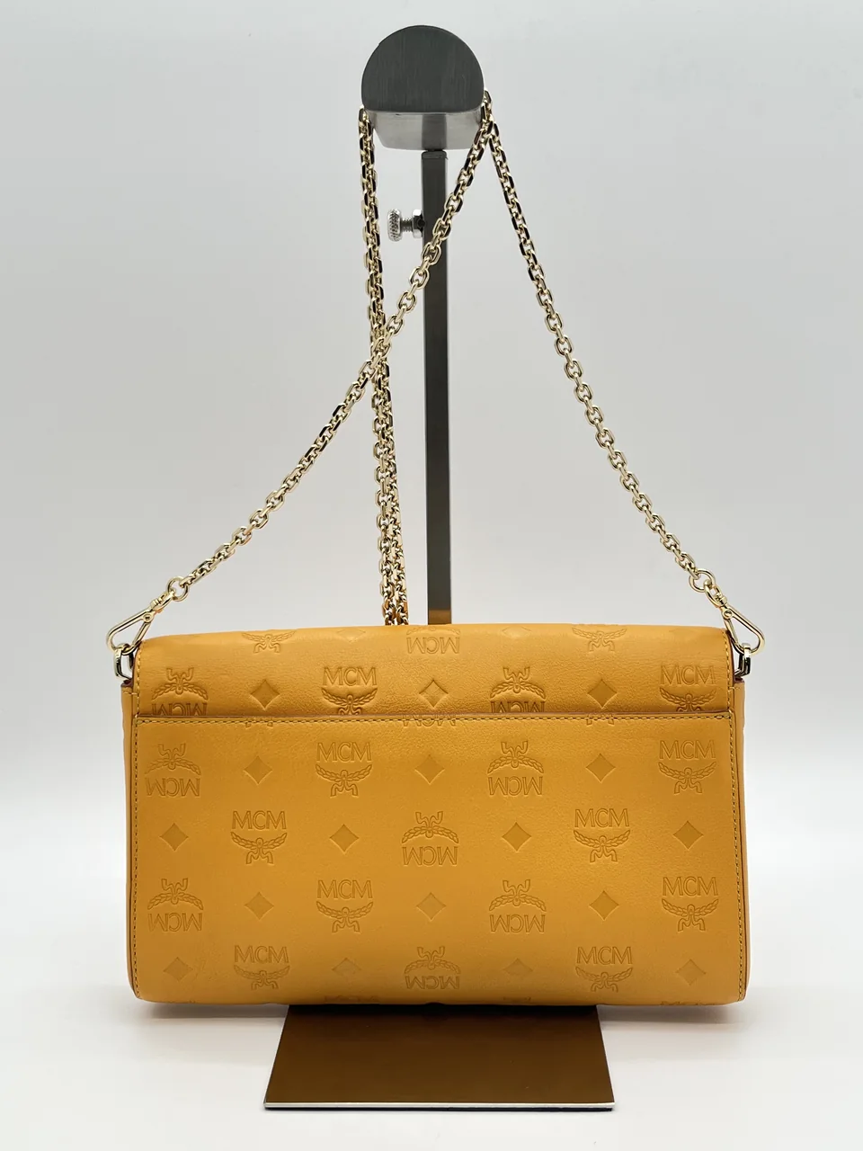 MCM VICETOS TWO-WAY SHOULDER BAG (YELLOW) hover