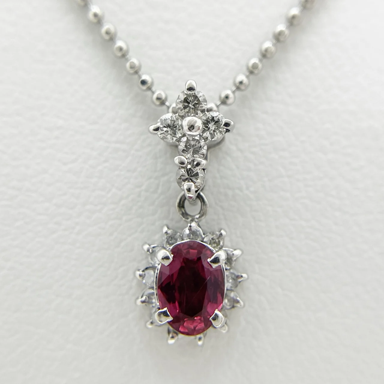 PT850/PT900 RUBY NECKLACE R0.40CT FD0.19CT 3.75G