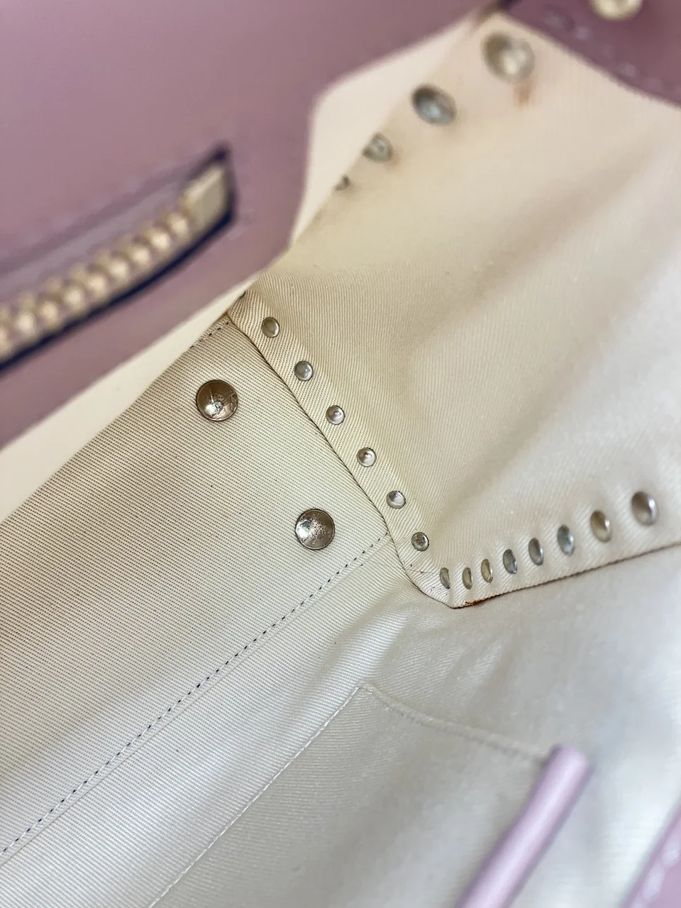 VALENTINO SHOULDER BAG (BROWN) view 27