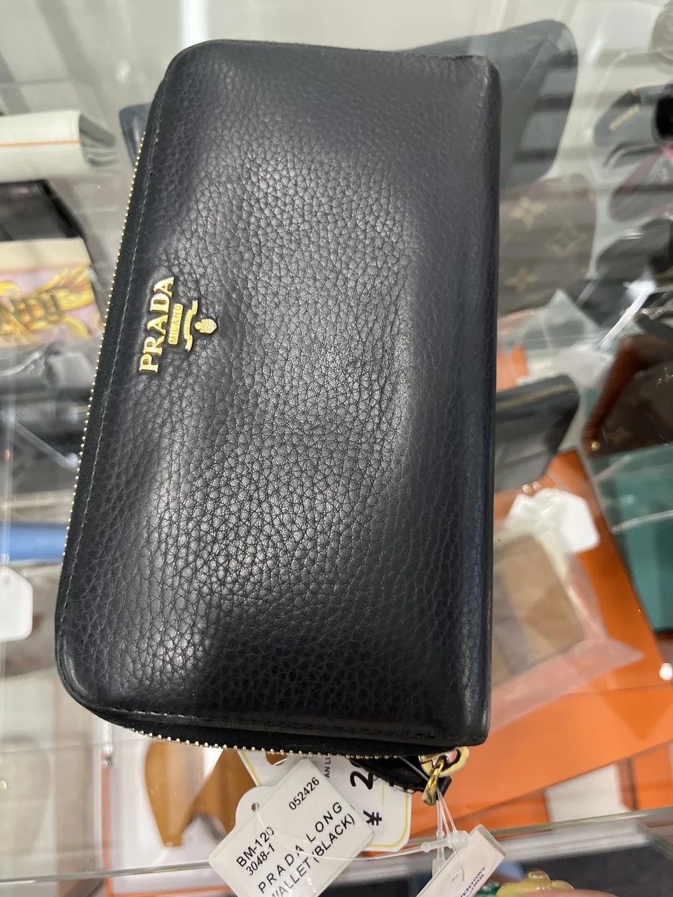 PRADA LONG WALLET (BLACK)