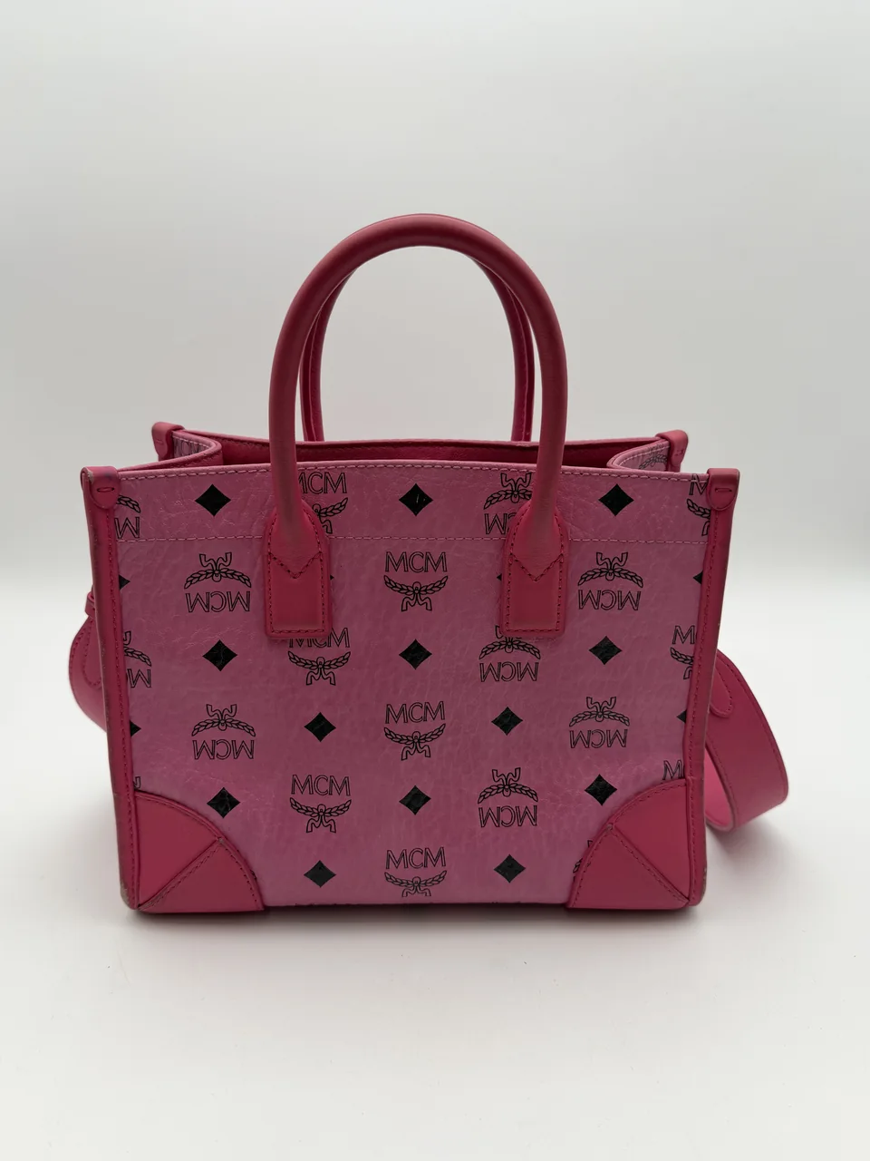 MCM BAG hover