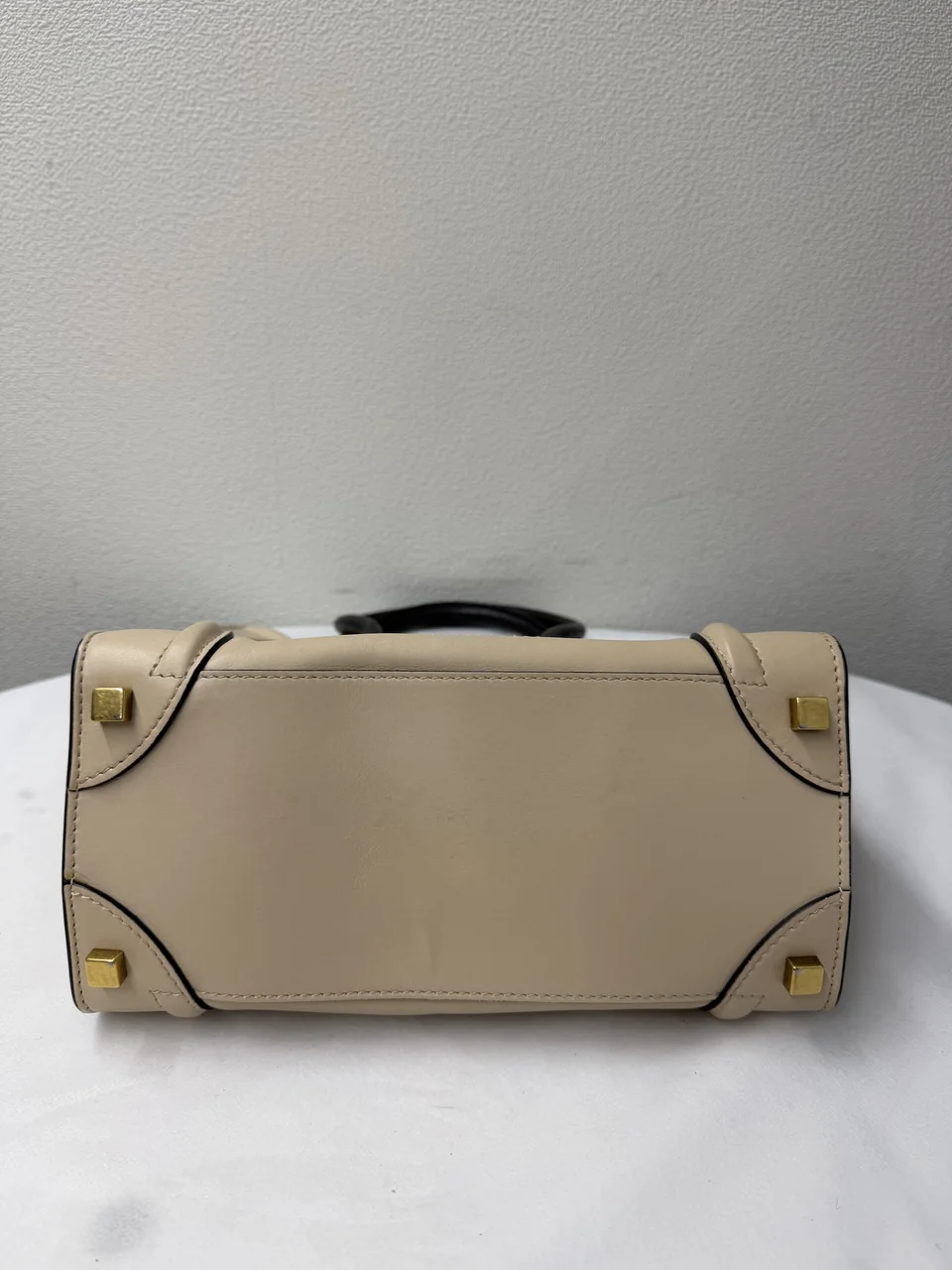 CELINE LUGGAGE MICRO (BEIGE/BLACK) view 6