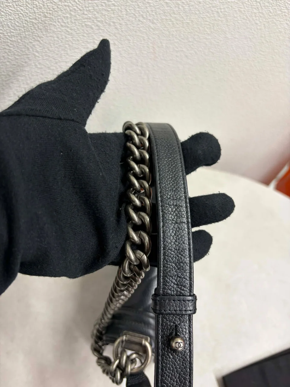 CHANEL CALF SKIN CHEVRON SHOULDER BAG (28 SERIAL CODE) view 12