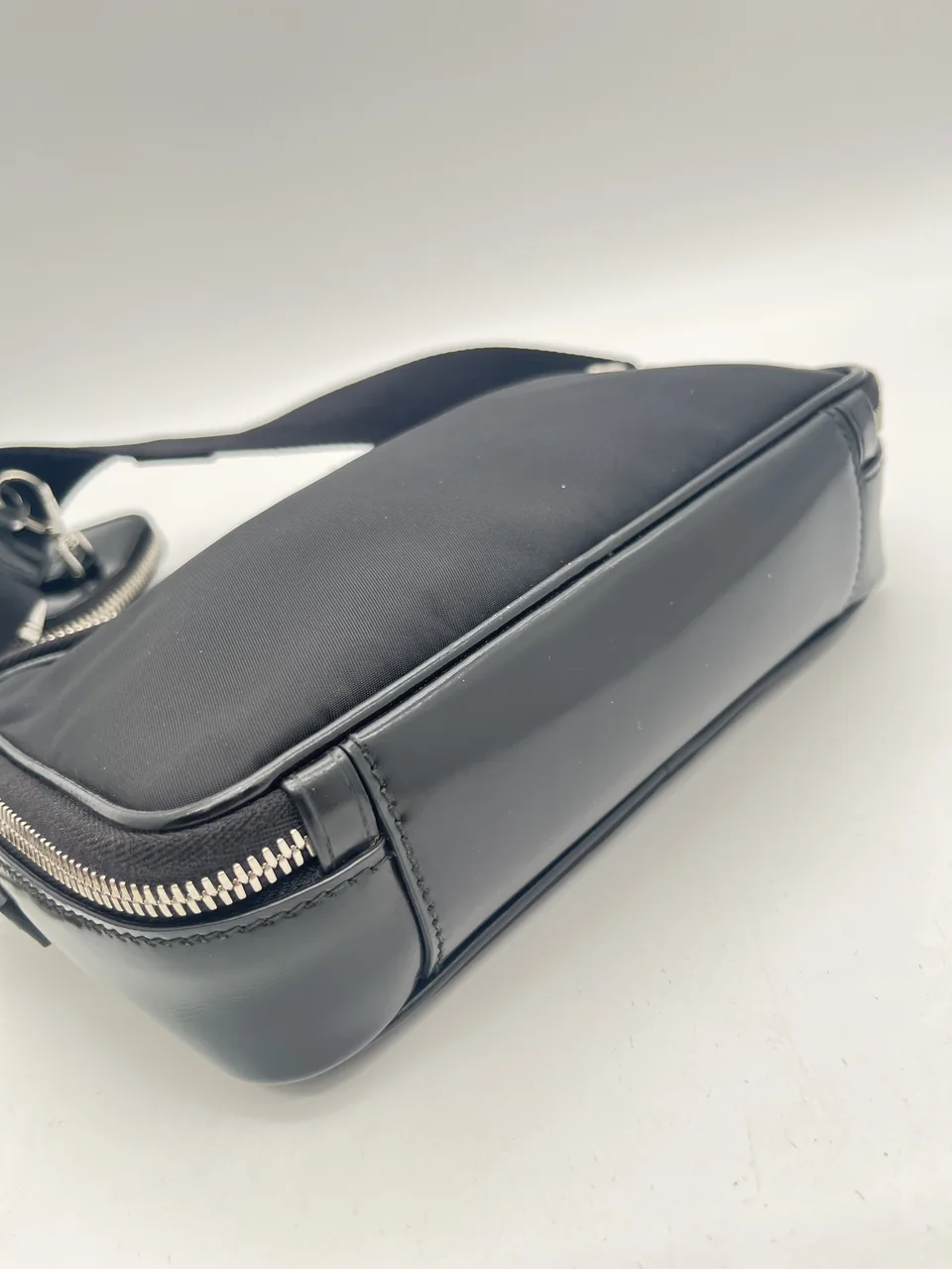 PRADA NYLON SHOULDER BAG (BLACK) view 7