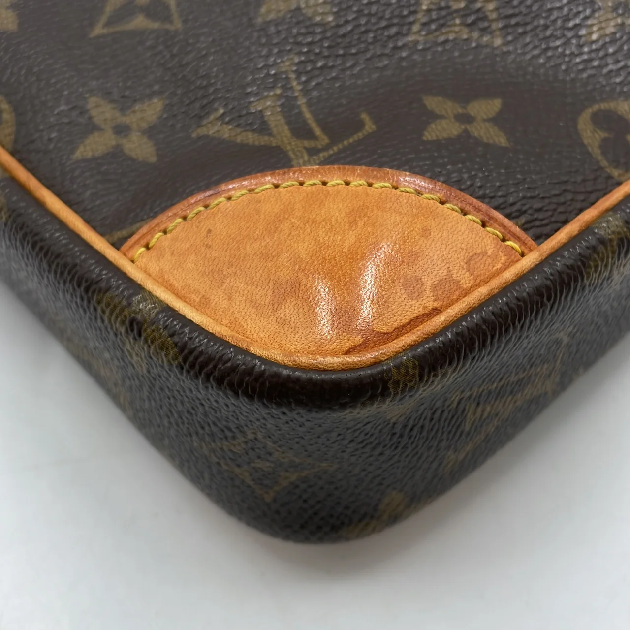 LV MONOGRAM DANUBE view 8
