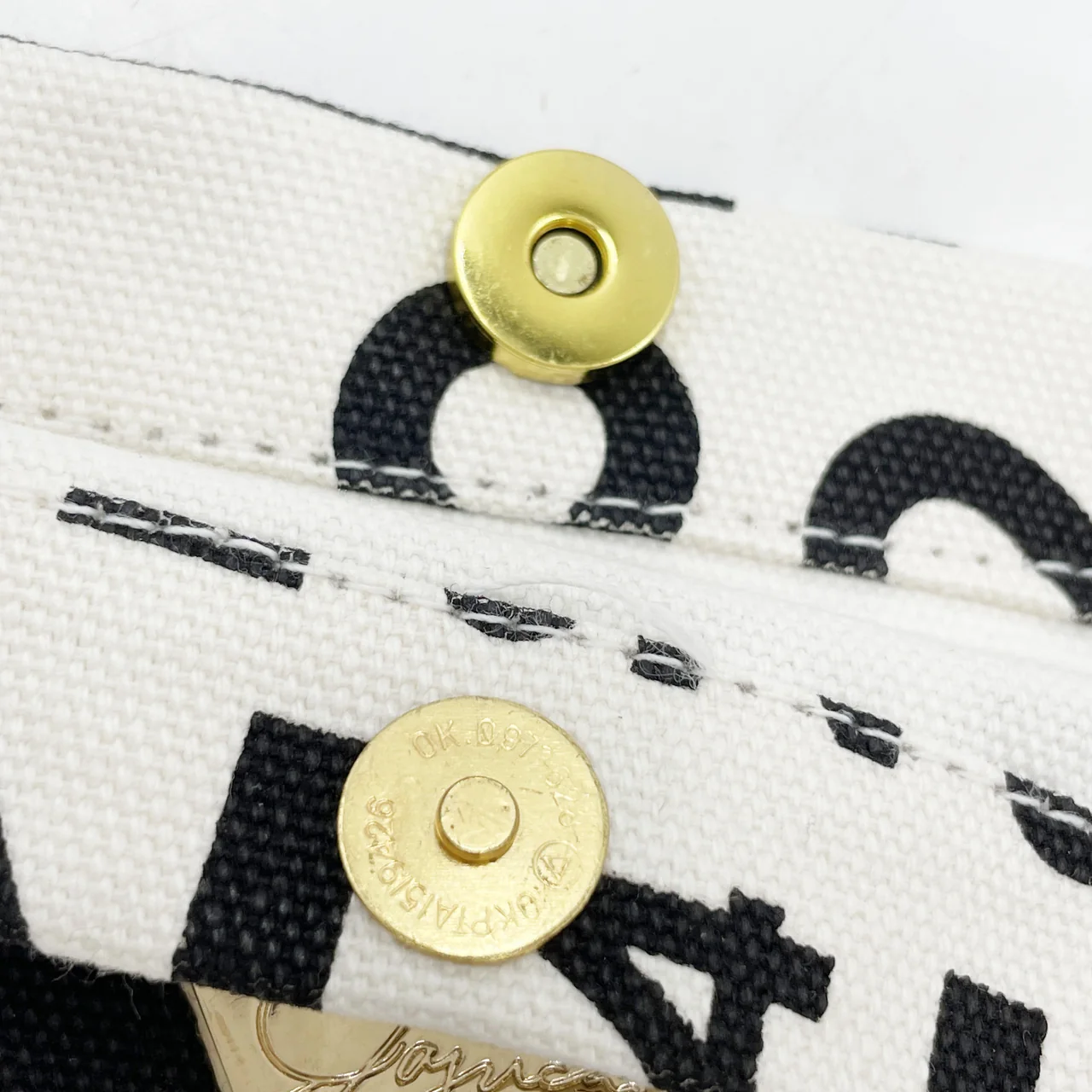 JOYRICH TOTE BAG view 9