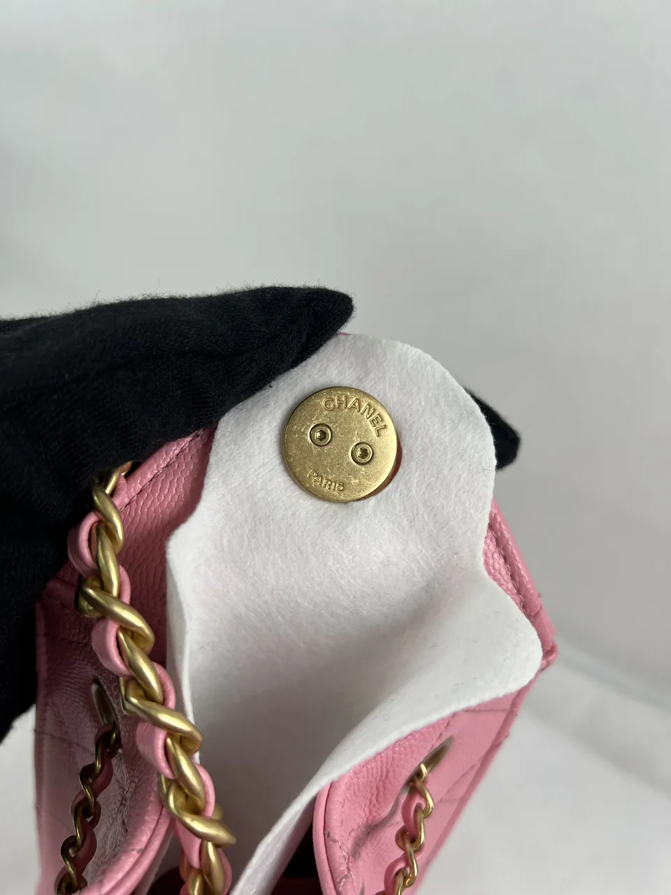 CHANEL CAVIAR MINI 25 view 8