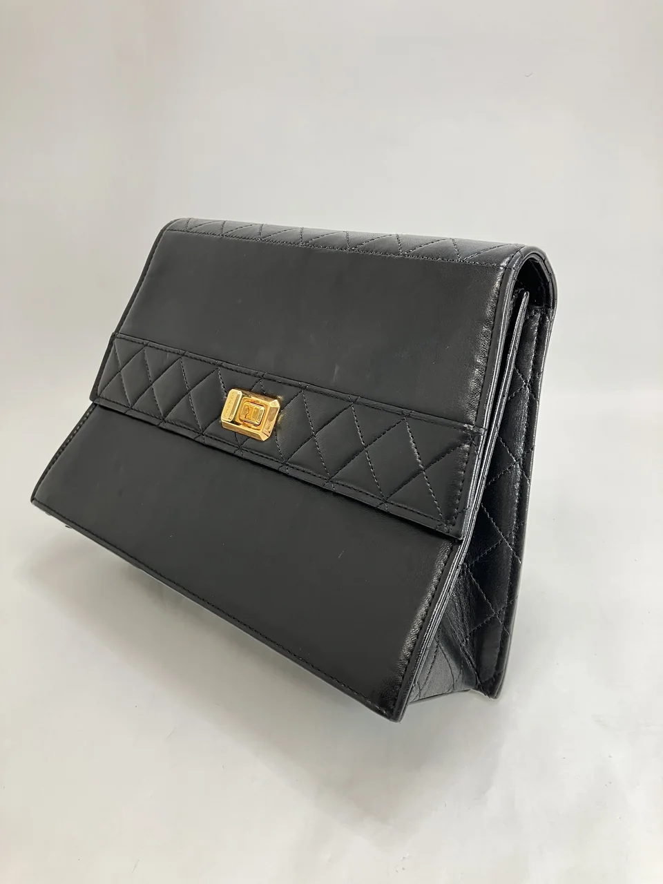 CHANEL LAMB SKIN CHAIN SHOULDER BAG (1 SERIAL CODE)