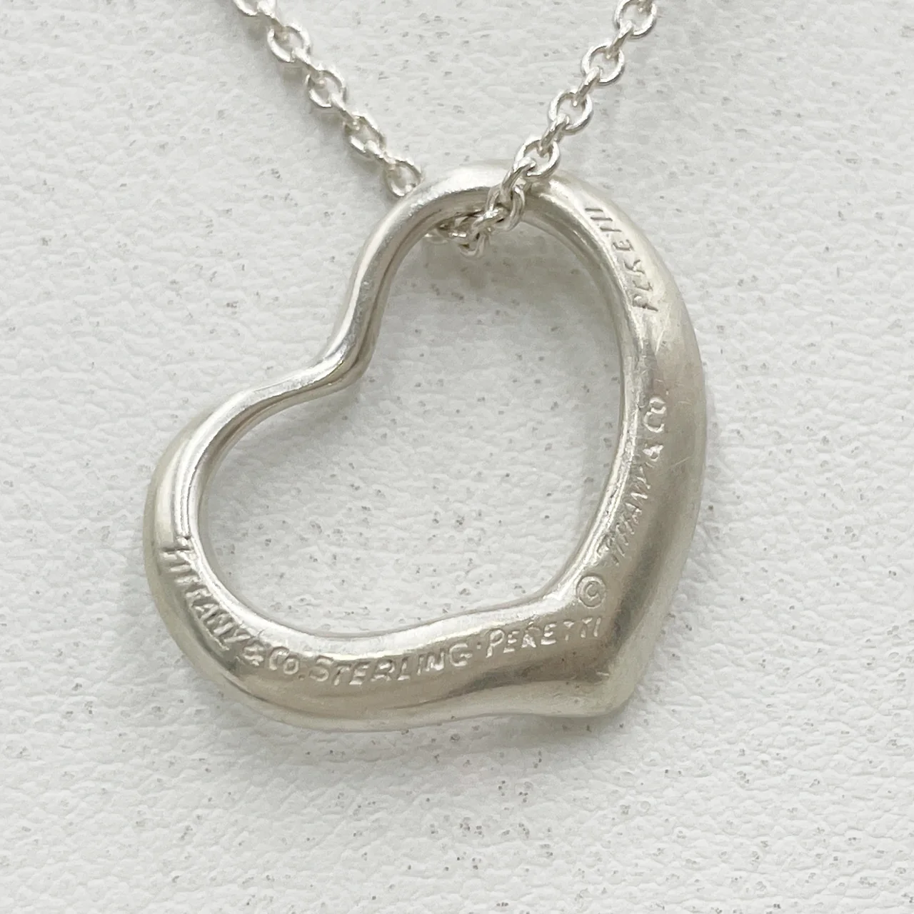 TIFFANY&CO. OPEN HEART NECKLACE hover