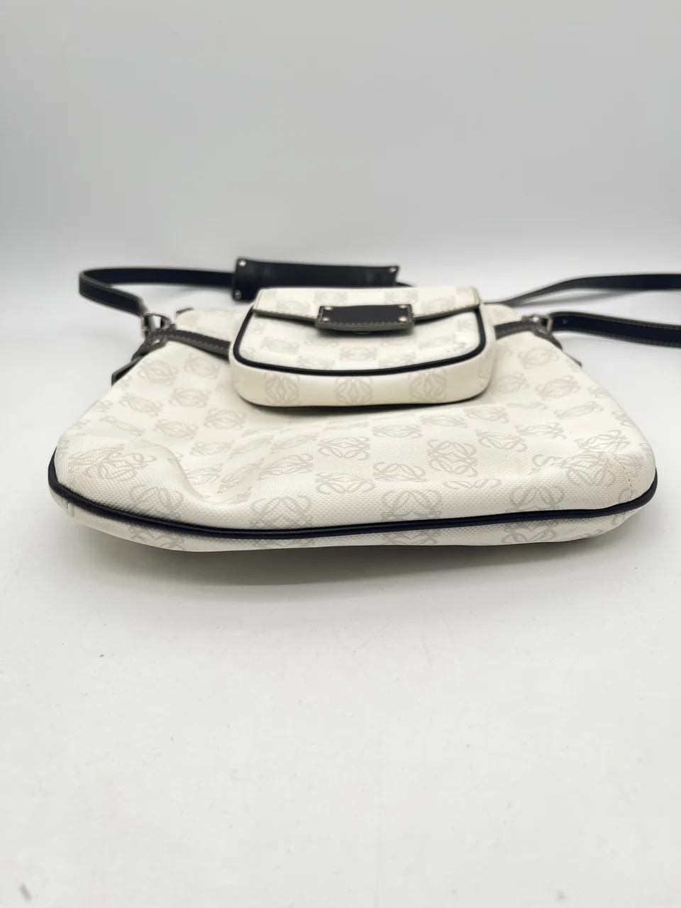 LOEWE ANAGRAM SHOULDER BAG view 4