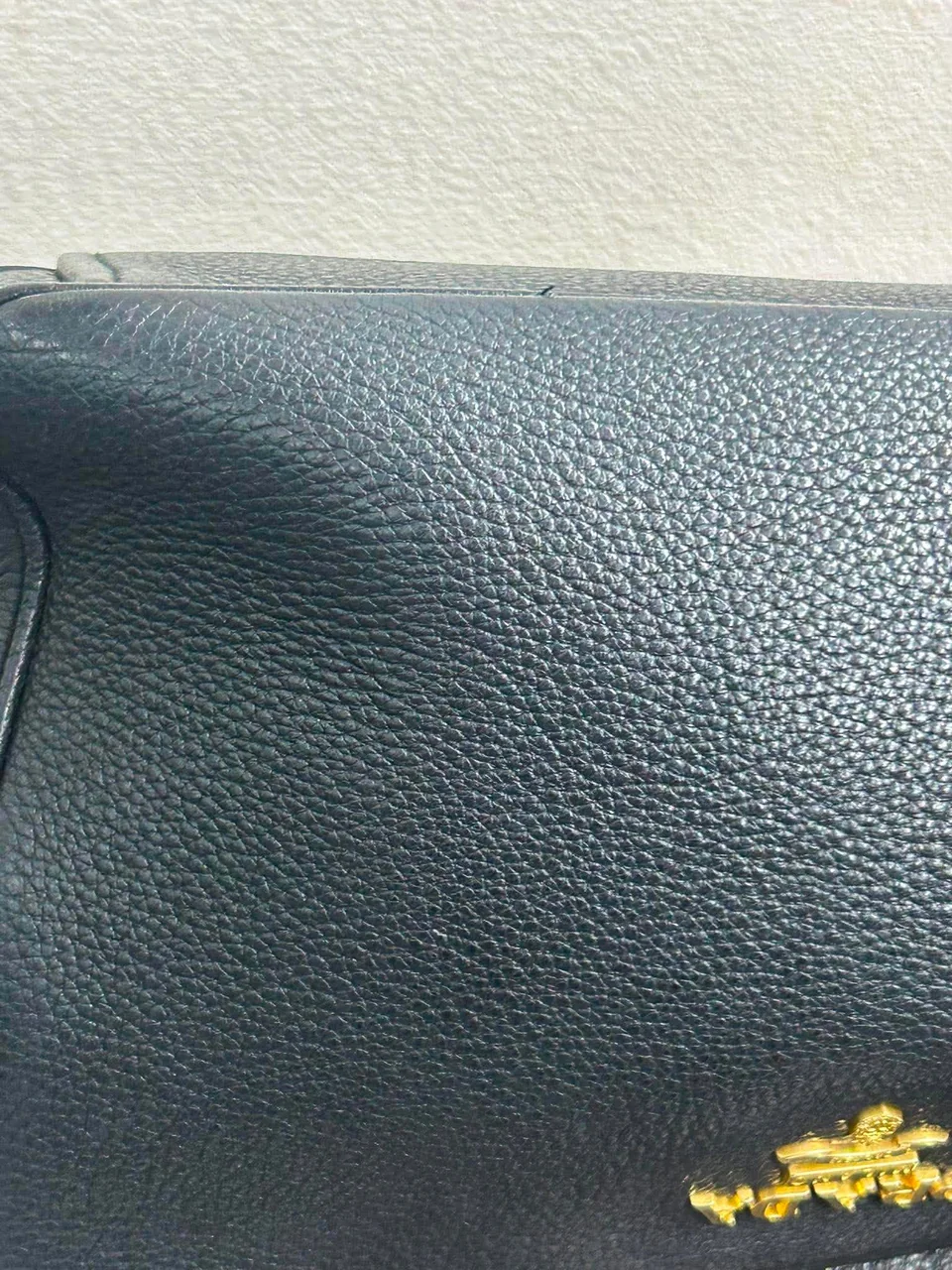 PRADA SHOULDER BAG (BLACK) view 4