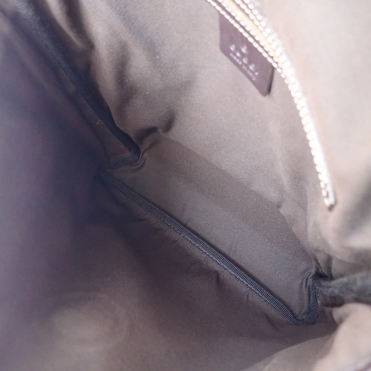 GUCCI GG PLUS SHOULDER BAG (BROWN) view 7