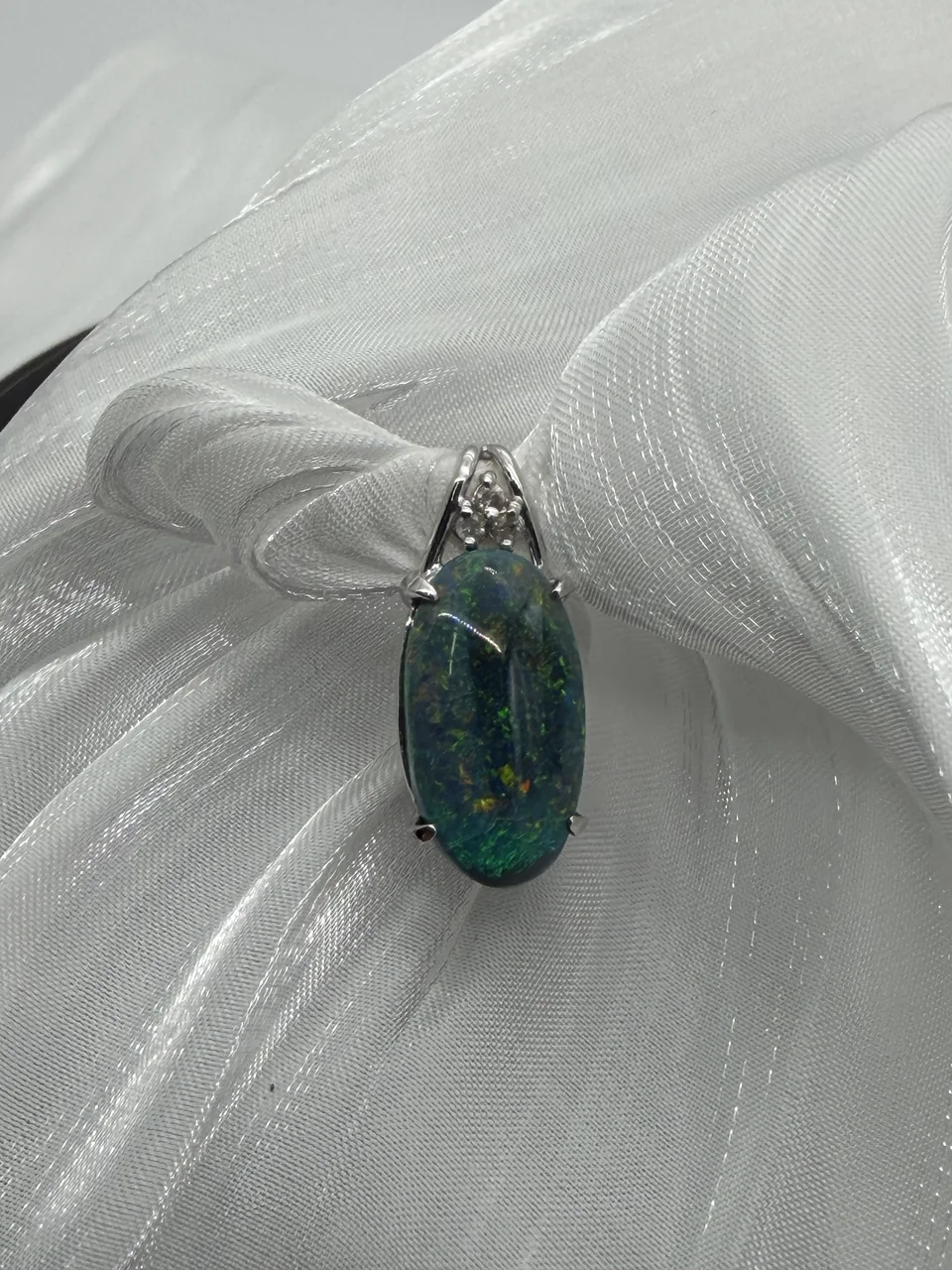 K18WG OPAL NECKLACE OP3.28CTS FD0.04CT 2.1G